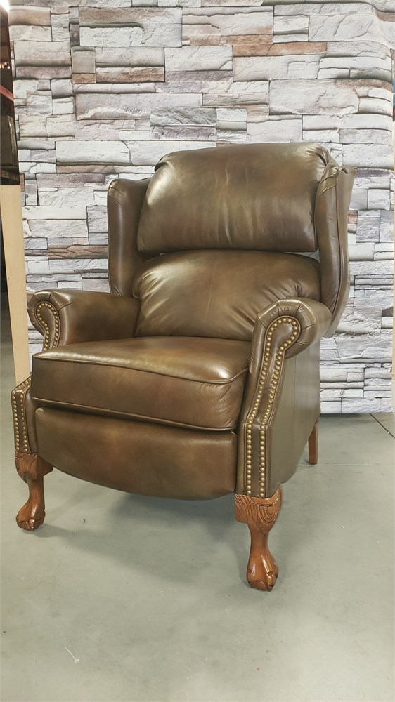 GoldenWestAuctions High Leg Recliner (2589 Value) from Furniture